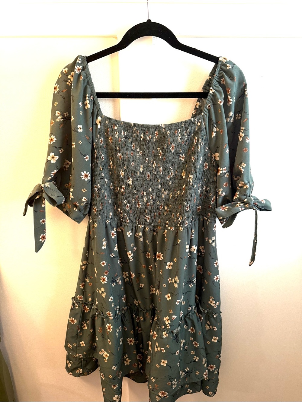 Smocked Square-Neck Floral Boho Slimming Dress - Green